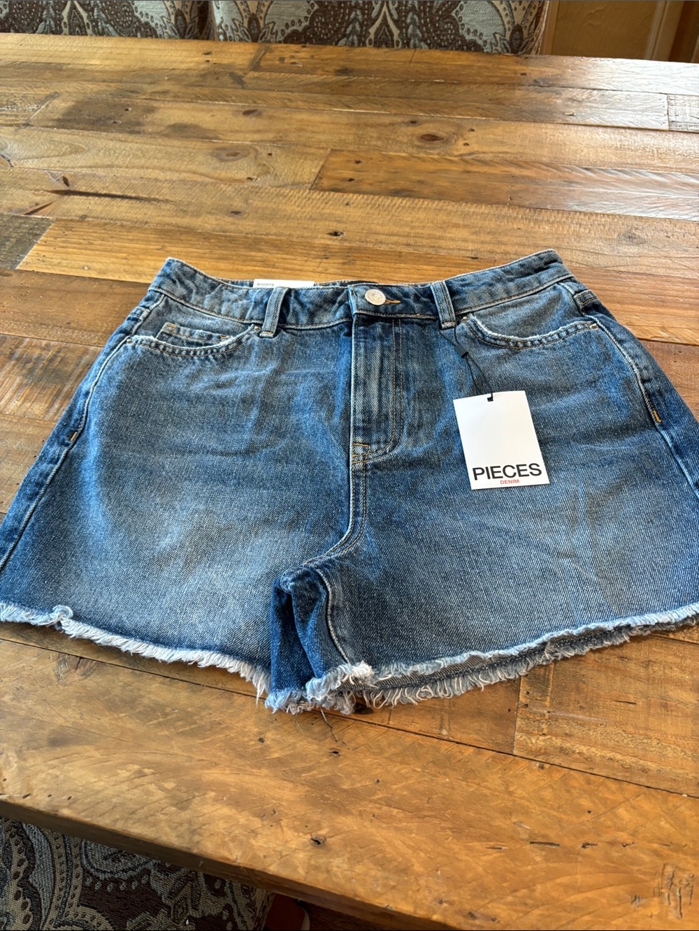 Pieces Women's Blue Denim Frayed Hem Shorts